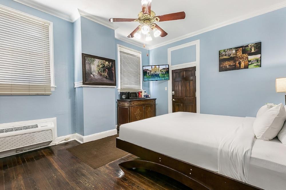Canal Express Rooms photo 3