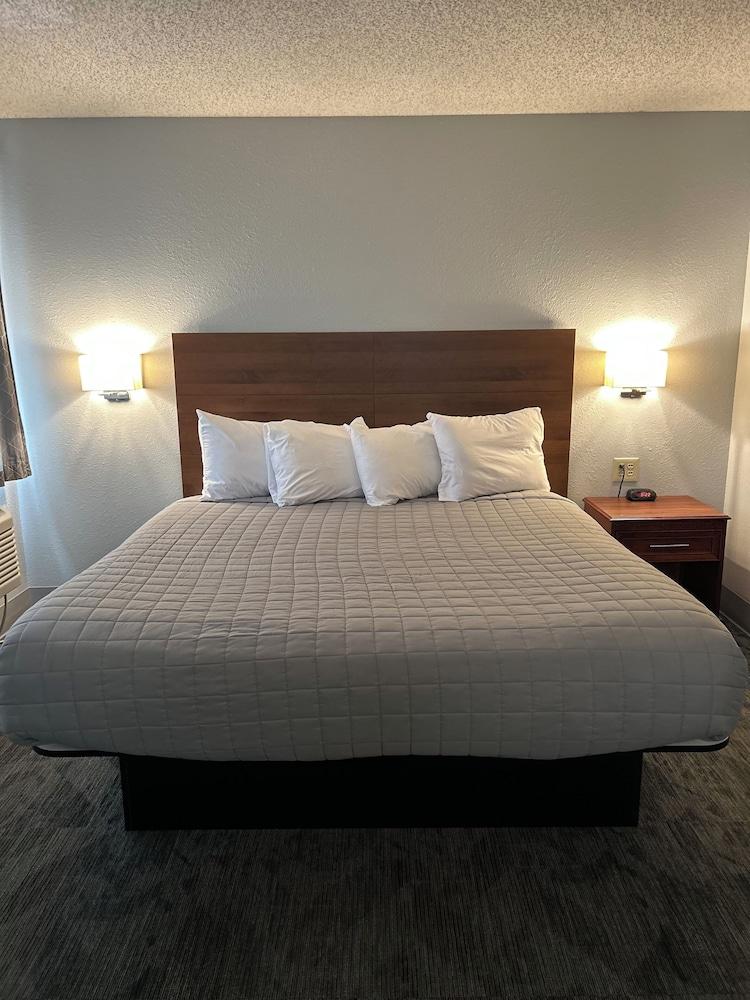 Lincoln Hotel photo 42