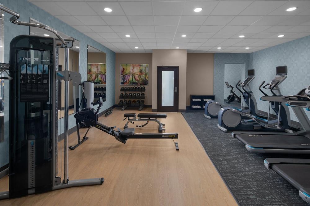 Hotel Indigo Mount Pleasant by IHG photo 35