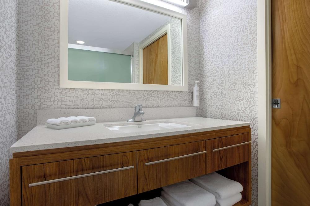 Home2 Suites by Hilton Gainesville Medical Center photo 17