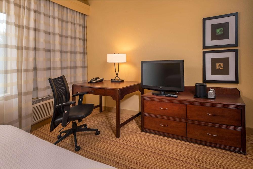 Sonesta Select Durham Research Triangle Park photo 22