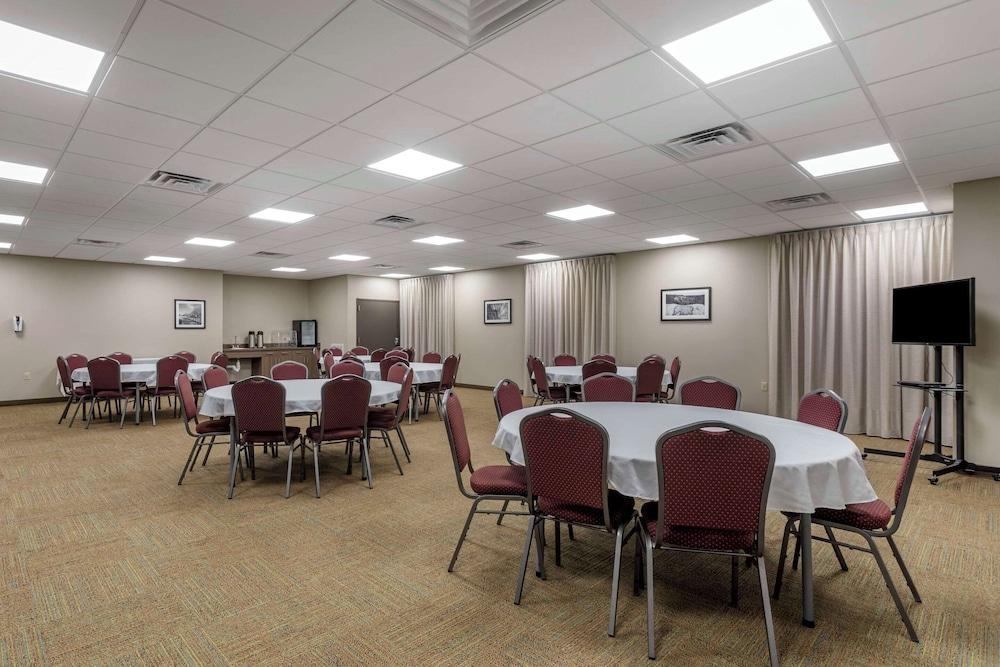 MainStay Suites Bowling Green North photo 23