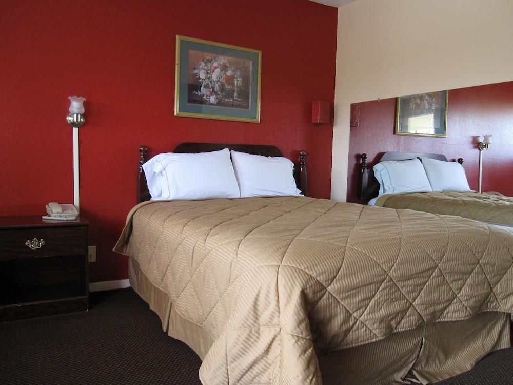 Palace Inn photo 9