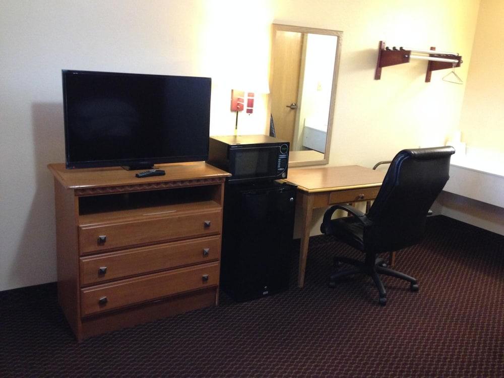 Voyager Inn photo 14