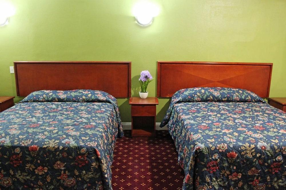 Royla Motel photo 9