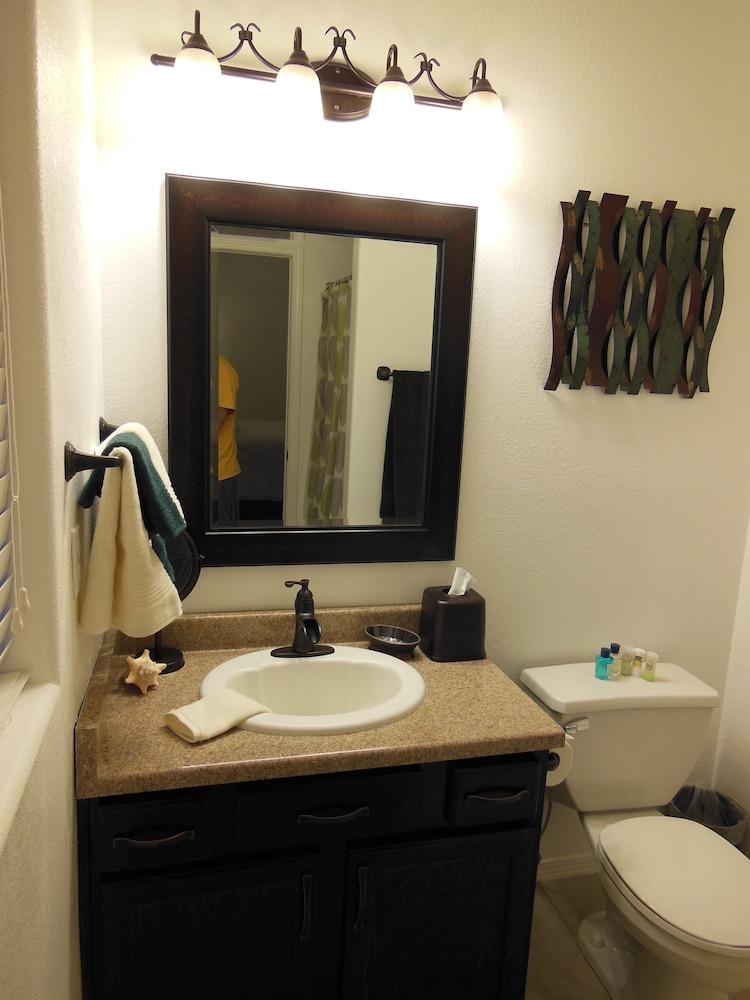 Desert Trails Luxury Suites photo 14