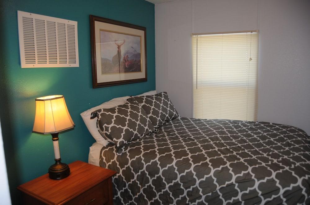 Yellowstone Motel - Adults Only photo 19
