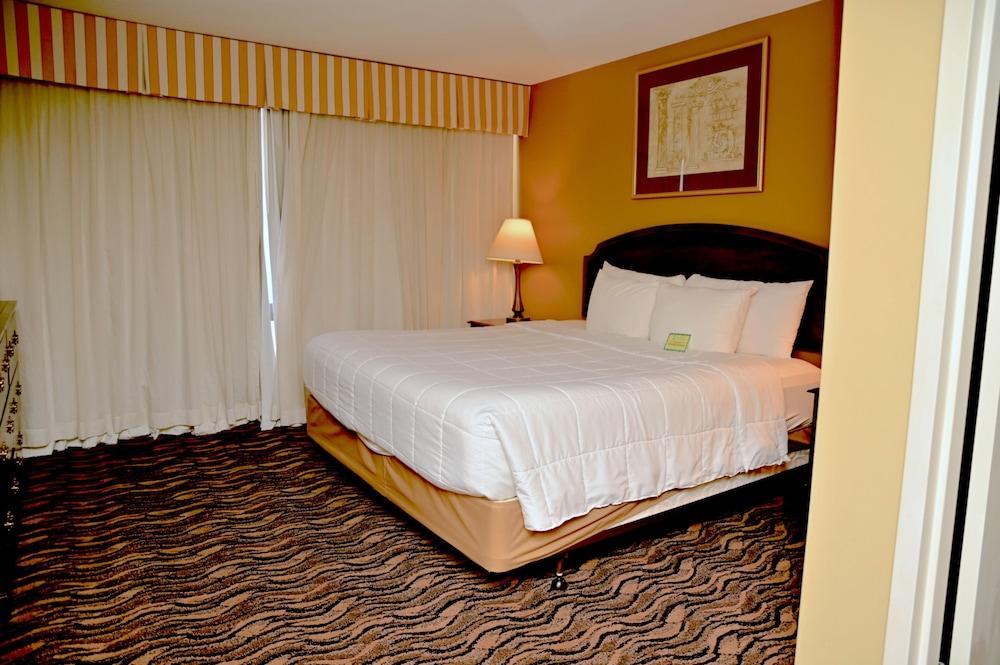 MCM Eleganté Hotel & Suites photo 14