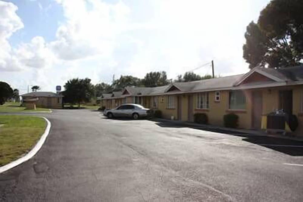 Prince of Wales Motel photo 13
