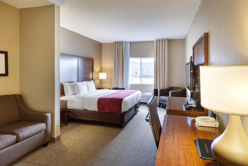 Comfort Suites Lincoln North photo 8