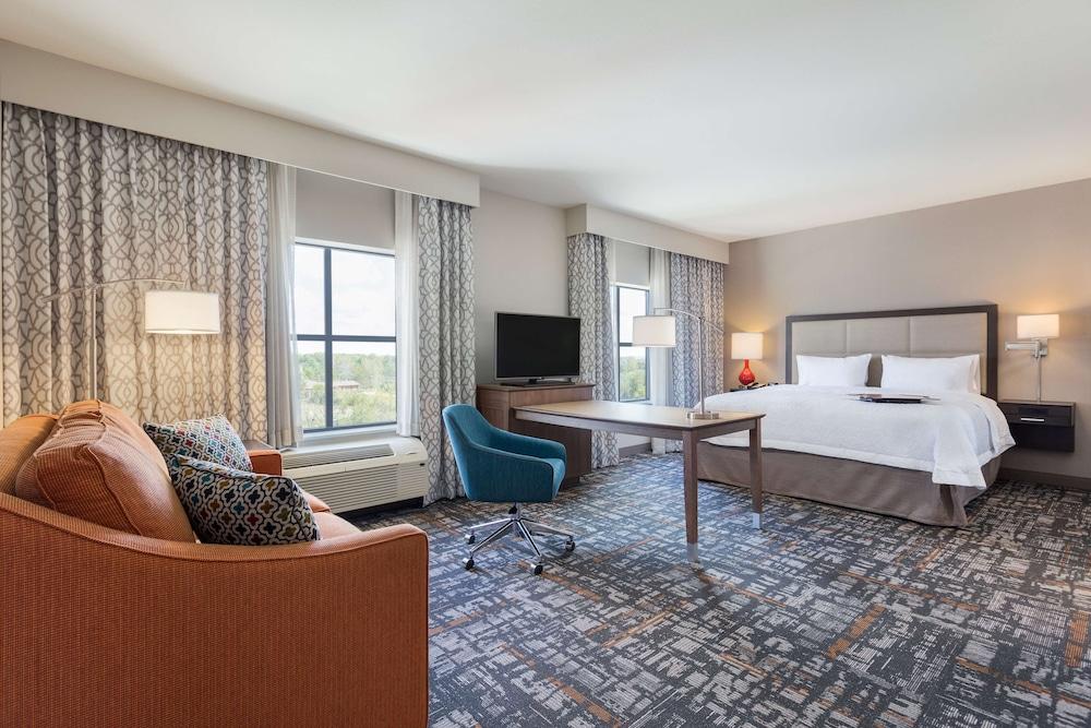 Hampton Inn & Suites West Des Moines/SW Mall Area photo 9