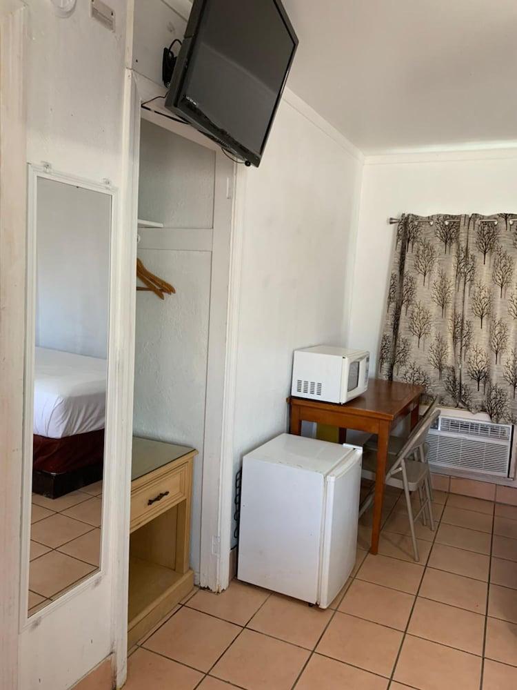 SunShine Motel photo 14