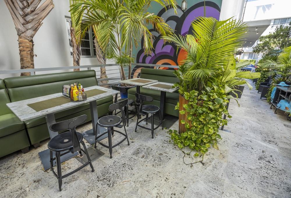 Riviera Hotel South Beach photo 54