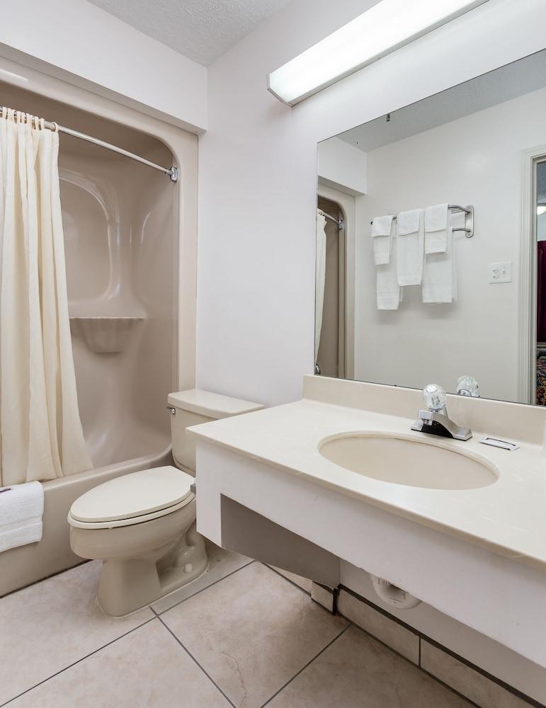 Contempra Inn photo 10