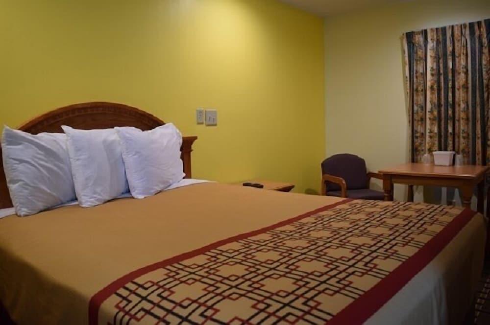 Snelling Motel photo 12
