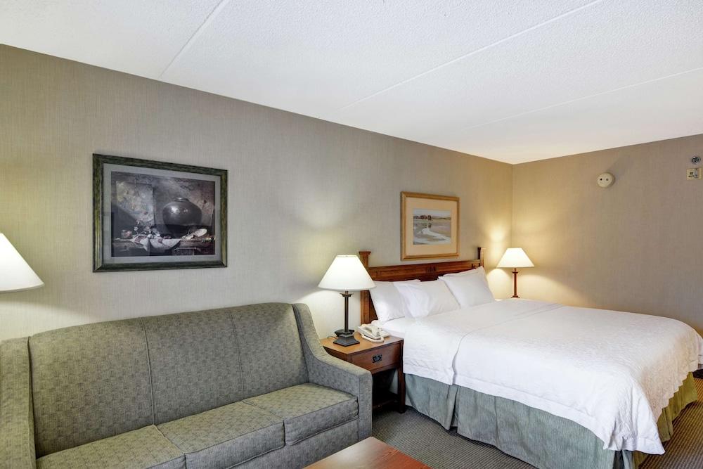 Hampton Inn Bloomsburg photo 22