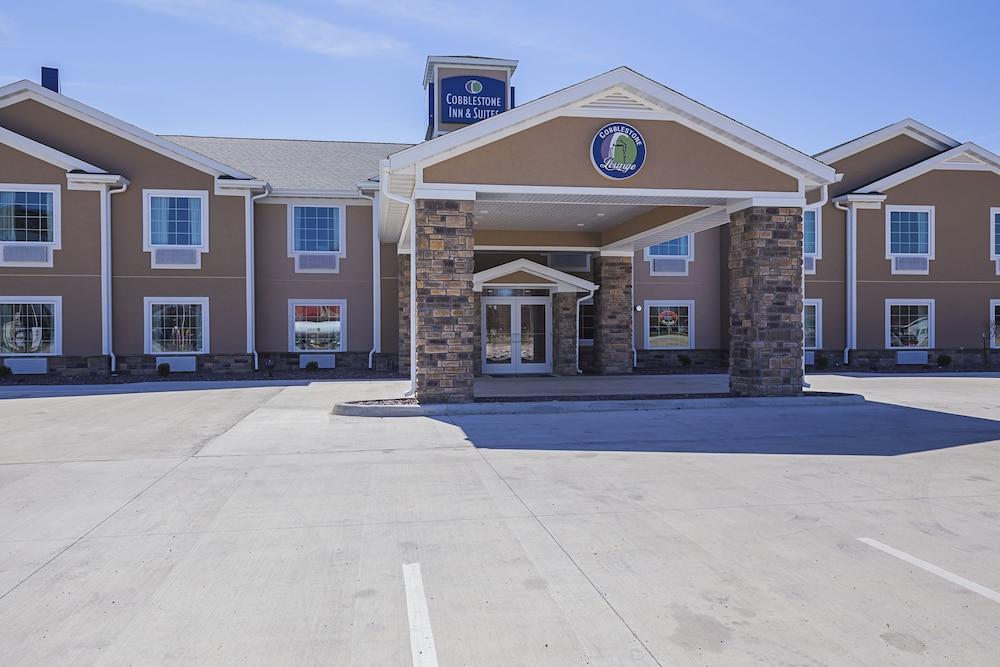 Cobblestone Inn & Suites - Altamont photo 18