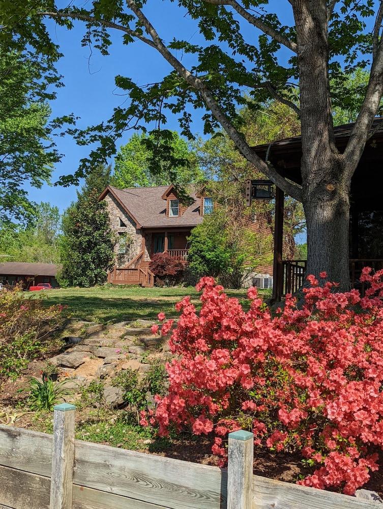 Arrowhead Resort photo 43