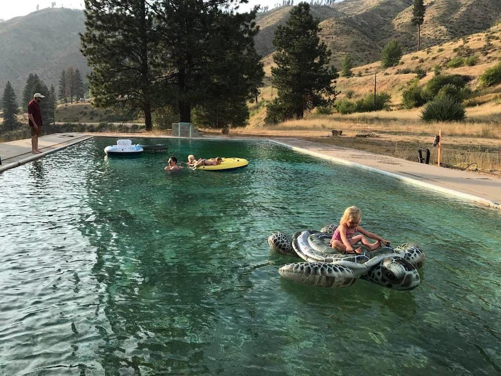 Haven Hot Springs photo 8