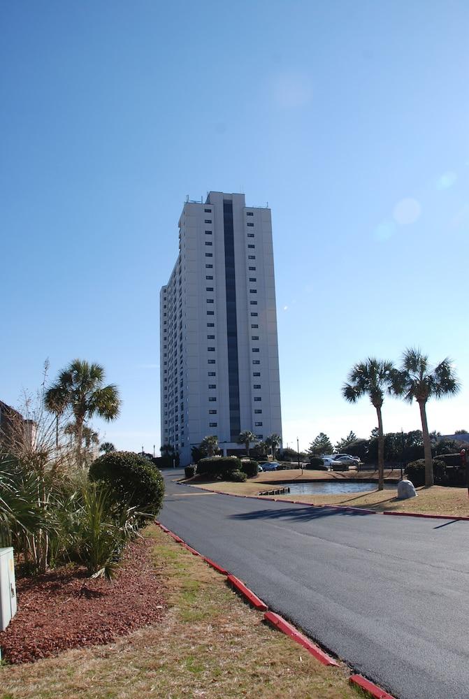 Myrtle Beach Resort by Beach Vacations photo 26