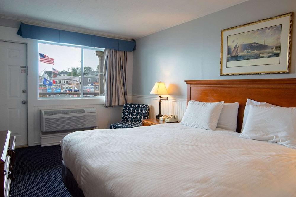 Fishermans Wharf Inn photo 63