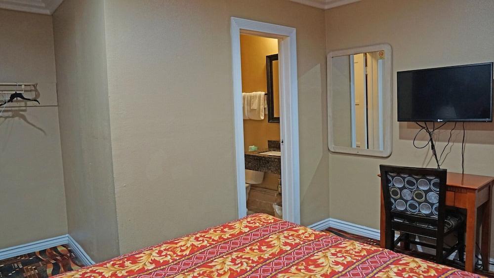 Budget Inn photo 8