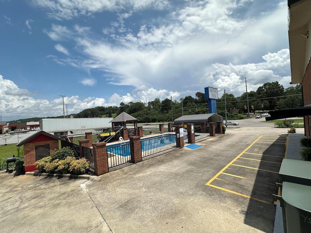 Royal Inn photo 44