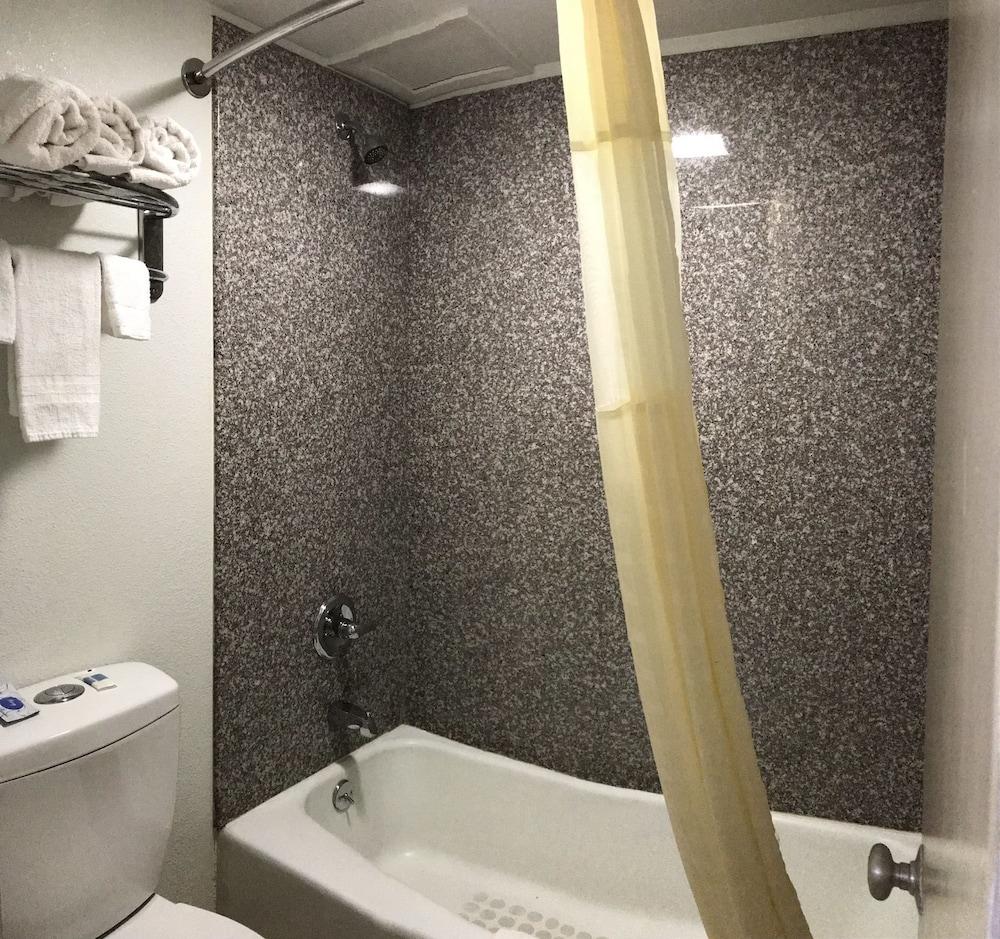 Best Budget Inn - Abilene photo 7
