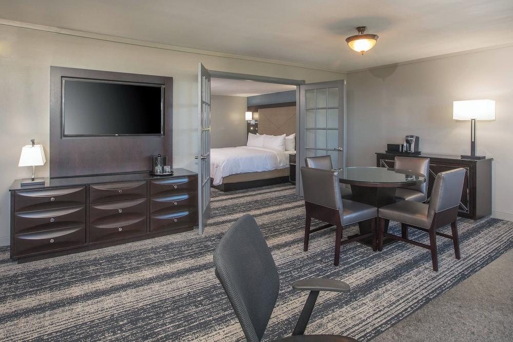 Boston Marriott Burlington photo 18