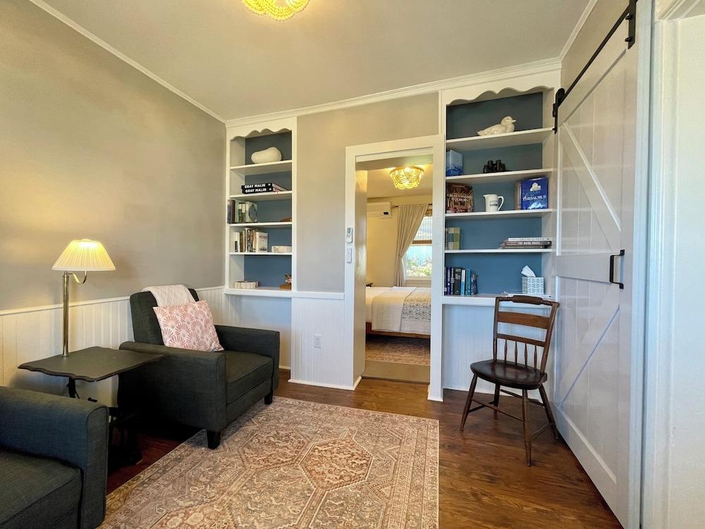 Admirals Quarters Inn photo 13