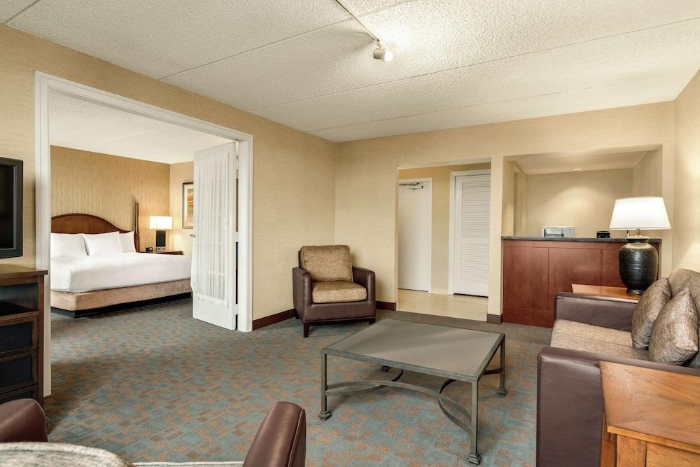 Doubletree by Hilton Somerset Hotel and Conference Center photo 17