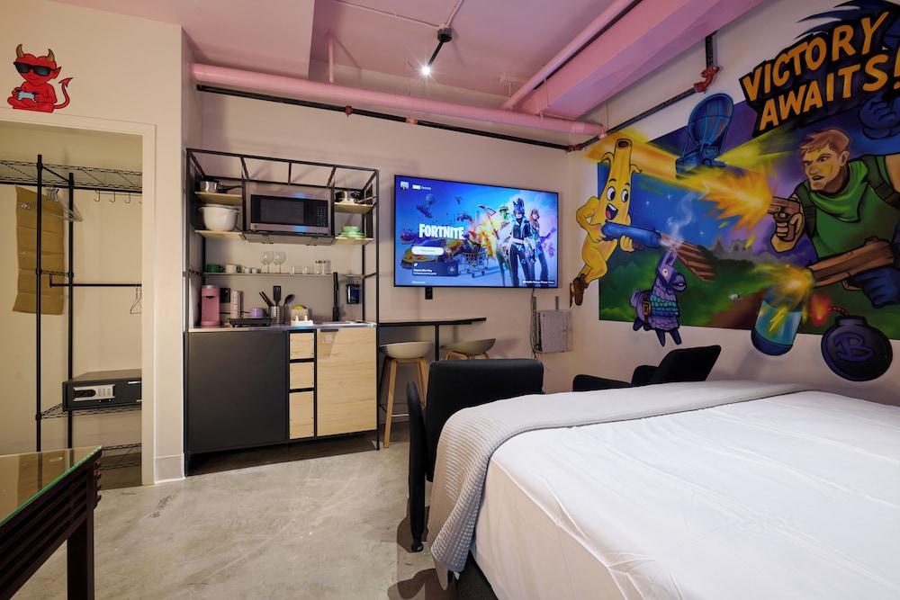 BIG LITTLE HOTEL photo 88