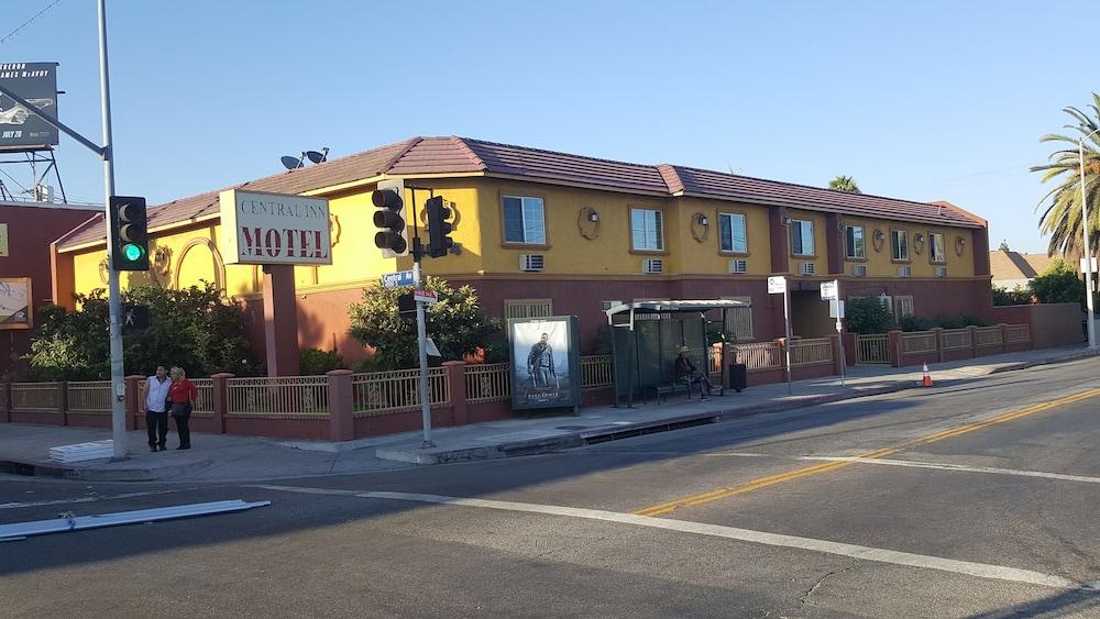 Central Inn Motel on 41 Street photo 30