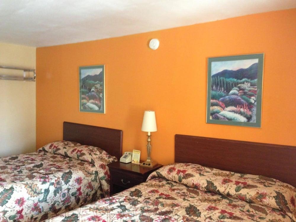 Cadet Motor Inn photo 15