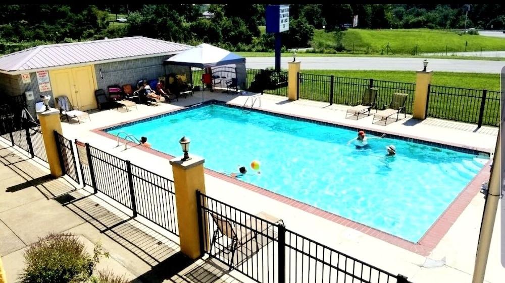 Executive Inn photo 12