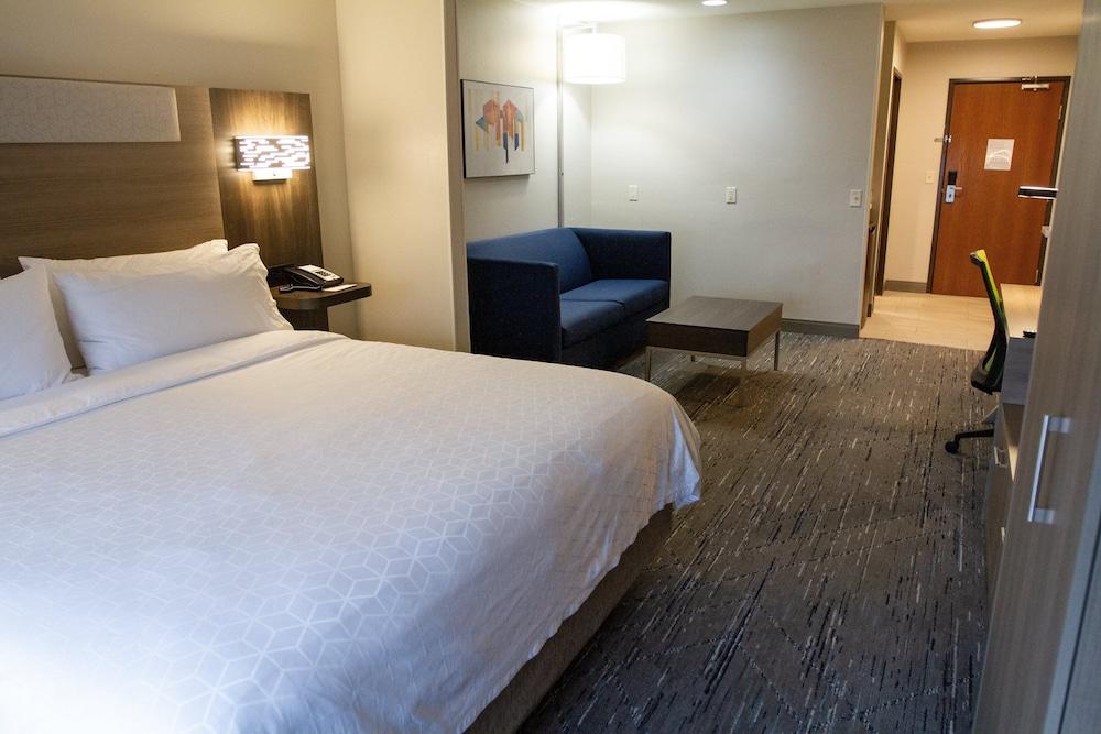 Holiday Inn Express Oneill by IHG photo 13