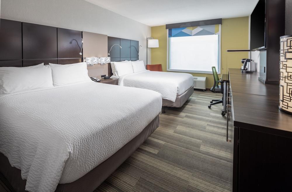 Holiday Inn Express Ft. Lauderdale Cruise-Airport by IHG photo 13