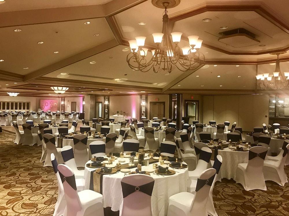 SureStay Plus Hotel by Best Western Lehigh Valley photo 11