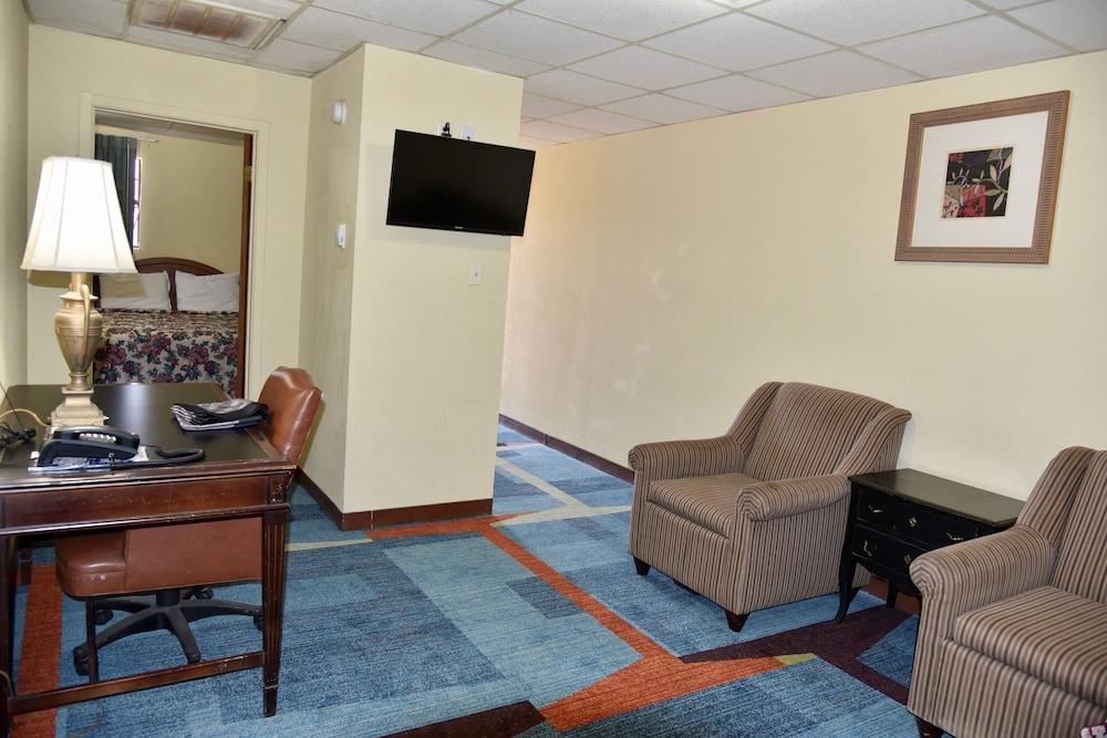 Extended Stay Snyder photo 15