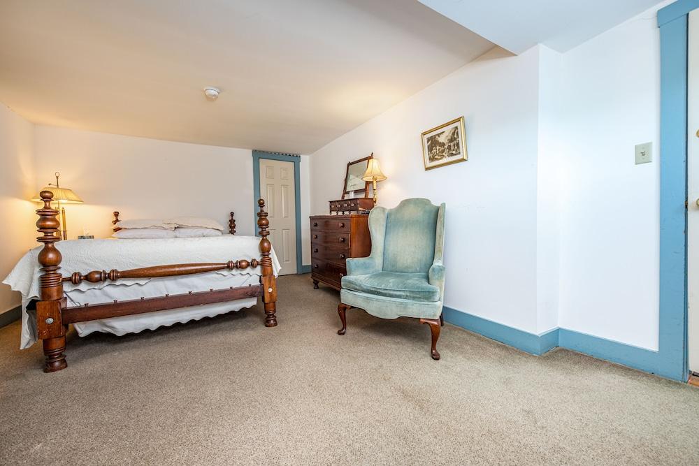 Wayside Inn photo 37
