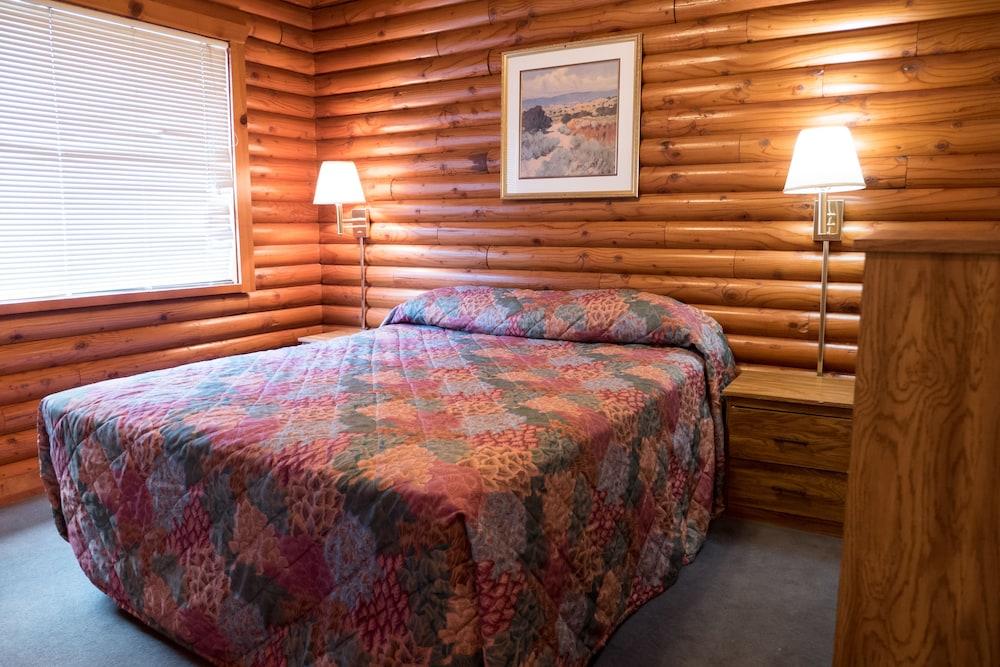 Whispering Pines photo 25