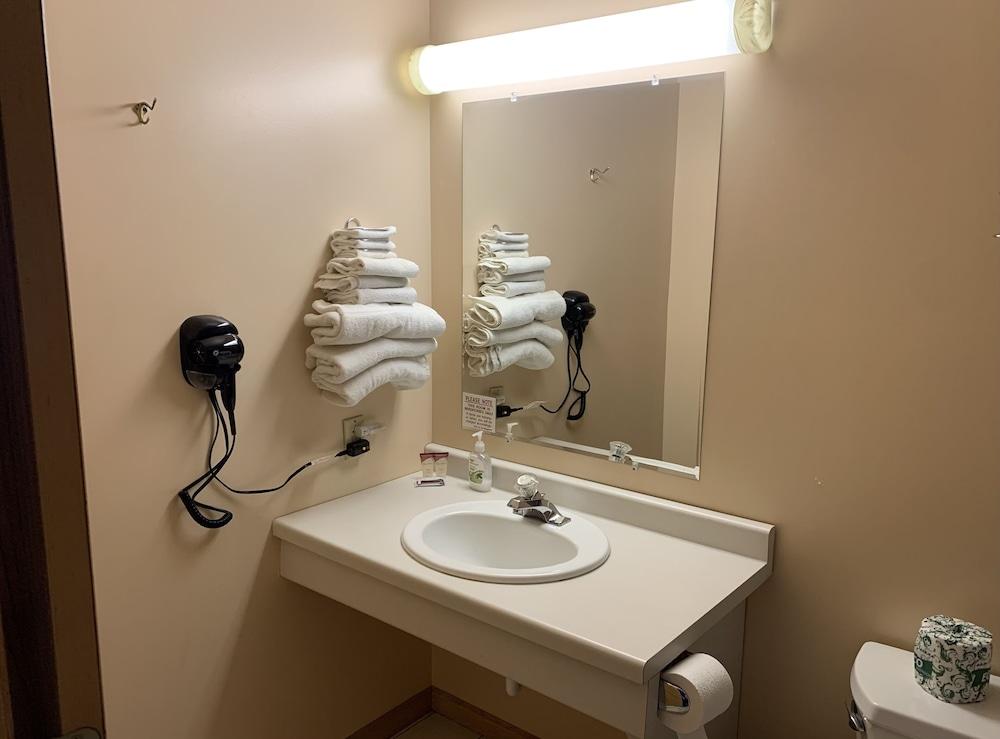 Lakeside Motor Inn photo 12