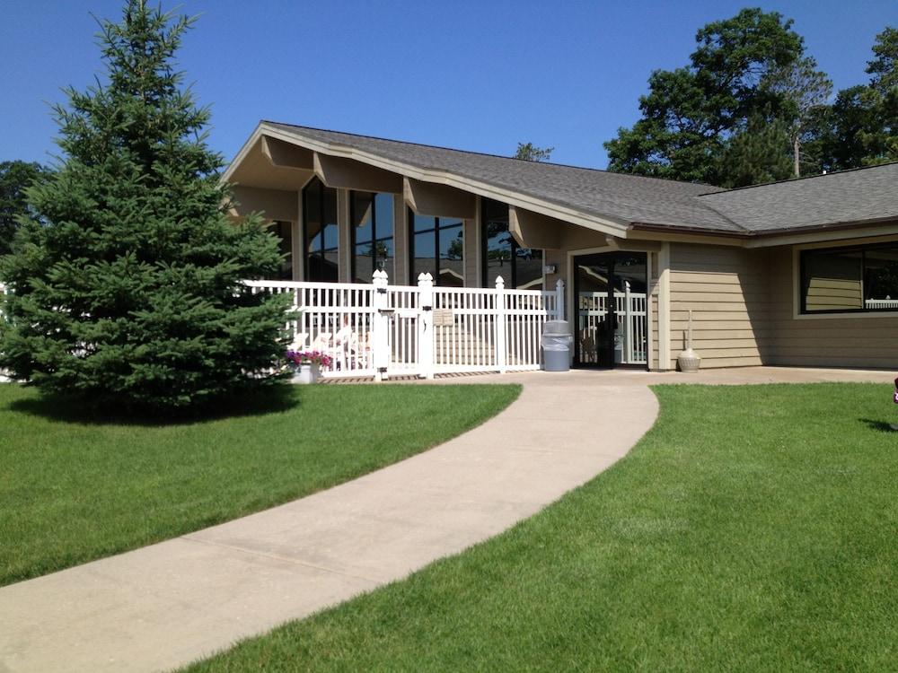 Kavanaugh's Sylvan Lake Resort photo 44