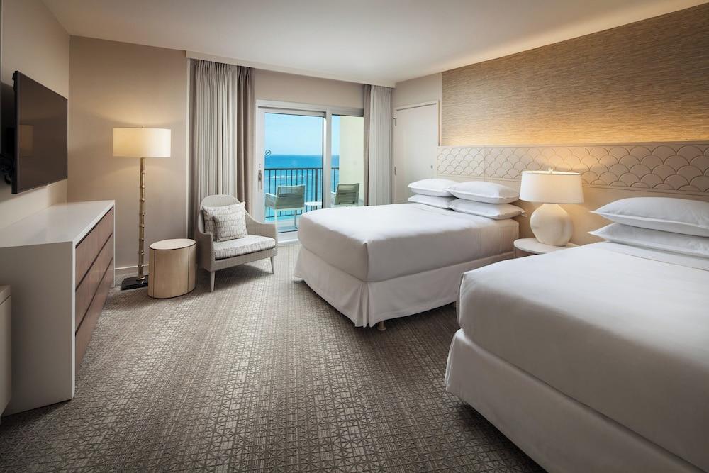 Sheraton Waikiki Beach Resort photo 23