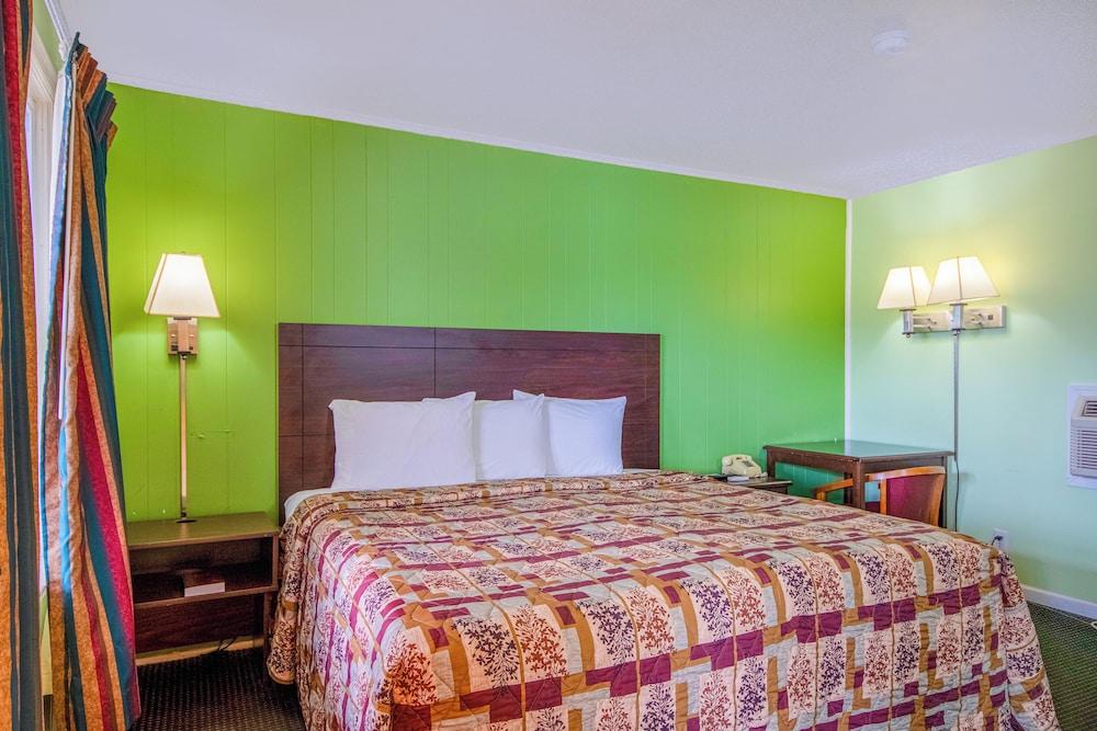 OYO Travelier Motel photo 51