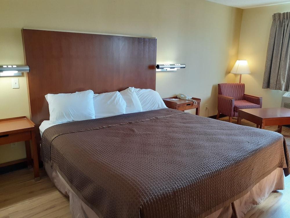 Rodeway Inn Gallup West photo 9