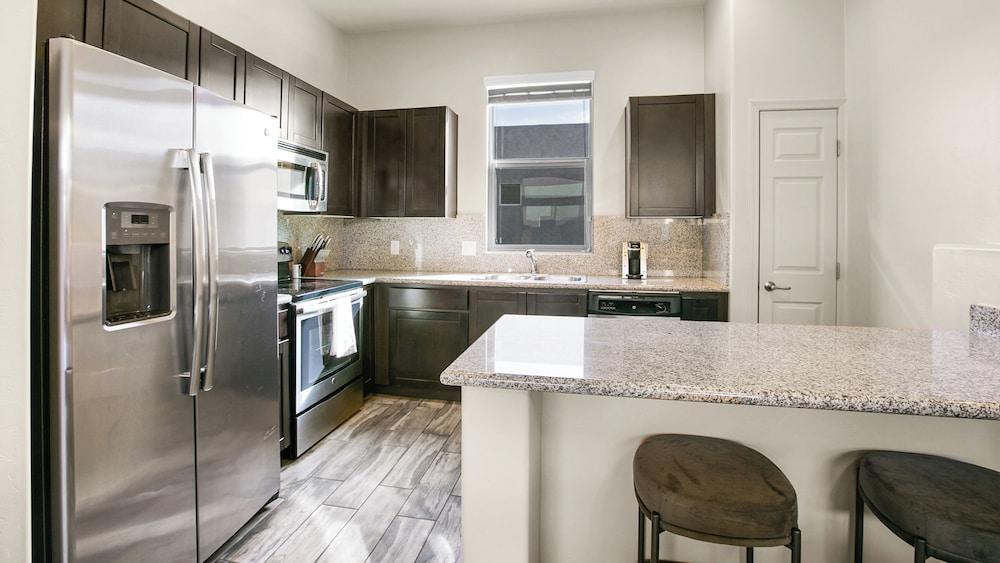 Bradenton Apartments by Landing photo 5