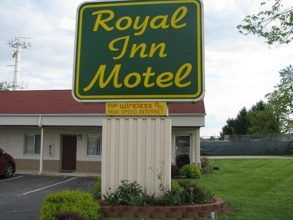 Royal Inn Motel photo 1