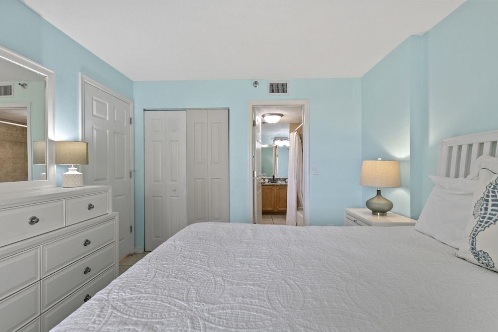 Tropical Suites at Sunglow Resort photo 68
