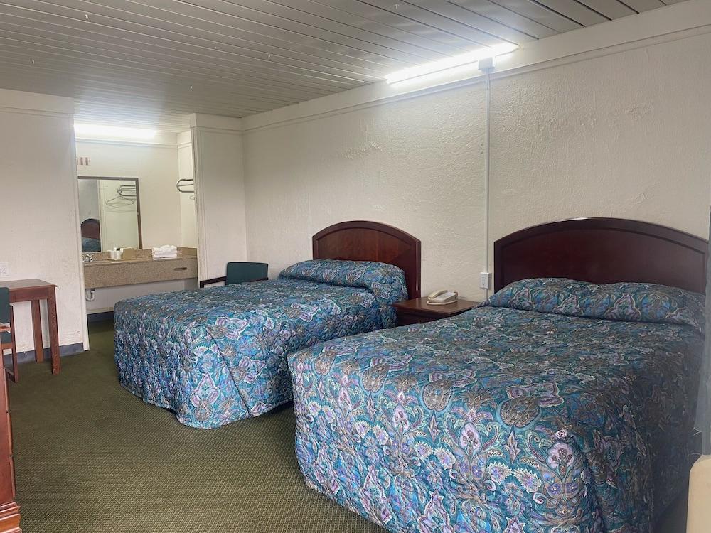Discovery Inn Macon photo 11